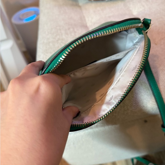 green kate spade crossbody bag 💚 - Picture 6 of 6